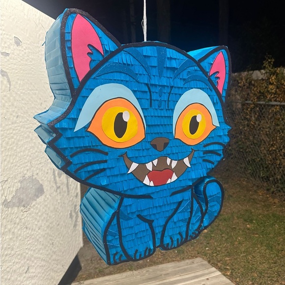 Vibrant Blue Cat Piñata for Parties - Picture 4 of 9